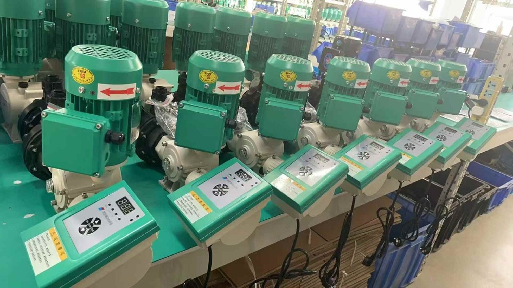 新道茨计量泵与水质检测的共同配合应用——自动化加药系统案例分析